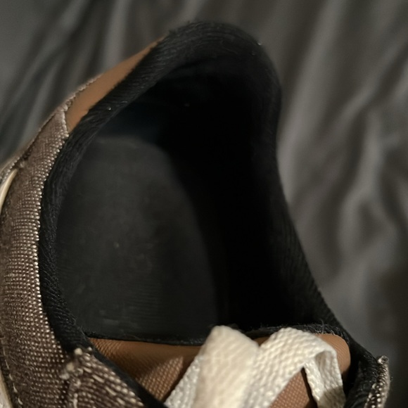 Vans - Picture 5 of 5